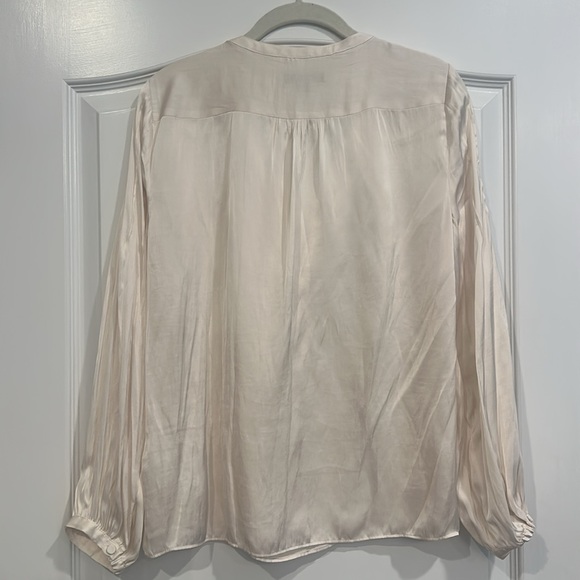 J Crew Featherweight Satin Blouse NWOT - Picture 2 of 5